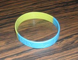 Bracelet Silicone Jaune Et Bleu FLY FREE Save Parrots Sauvez Les Perroquets D'Afrique - Bracelets