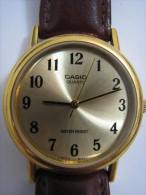 ELEGANT VINTAGE GOLD CASIO QUARTZ MEN´S WATCH - Andere & Zonder Classificatie