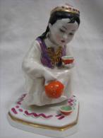 UZBEK GIRL.TEA-DRINKING. Russian Iridescent Porcelain Doll DULEVO - Sonstige & Ohne Zuordnung