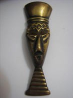 Woman Head, Darkened Brass ISRAEL 1950s - Bronzen