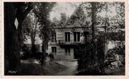 Bonnières Sur Seine Le Jardin Public - Bonnieres Sur Seine