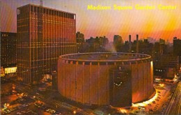 New York Times Madison Square Garden By Night 60er - Trasporti
