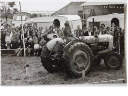 CPM : TRACTEUR - Tracteurs