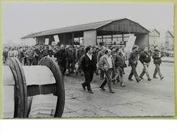 CPM - SAULON La CHAPELLE - Atelier SNCF - Manifestation CGT 16 Février 1989 - Labor Unions