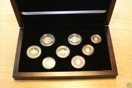 Latvia Lettland Official  !!!!  Proof !!!   Coin Set All Coins 2014 Year 1 Cent - 2 Euro In Wooden Box - Letonia