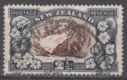 New Zealand    Scott No.  207   Used   Year  1936    Wmk. 253 - Gebruikt