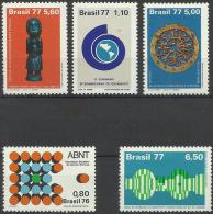 BRASIL **   1977 - Unused Stamps