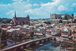 Cp , 86 , POITIERS , Vue Sur Le Clain Et Le Pont Joubert - Poitiers