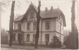 Parchim Buchholzallee Einzel Villa Private Fotokarte Belebt Ungelaufen Im Spitz Giebel AP 1893 - Parchim