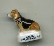 FEVE   CHIEN BASSET ARTESIEN  Série Atlas - Tiere