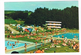 L1365  TROISVIERGES : Piscine Et Campingm ( Schwimmbad, Swimmingpool, Piscine) - Ulflingen