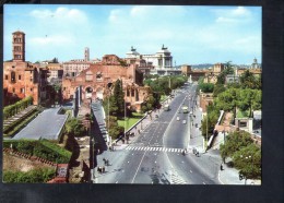 L921 Roma ( Rome, Italy ) Via Dei Fori Imperiali Con Auto Cars Voitures - Ed. OTO SAR 2-T - Used 1967 - Panoramische Zichten, Meerdere Zichten