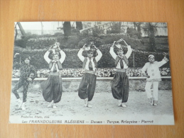 CPA Les Farandoleurs Alésiens, Danse Turque, Arlequine, Pierrot.Alès, Alais - Alès