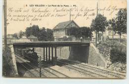 LES VALLEES  - Le Pont De La Puce. (passage Du Train). - Ouvrages D'Art