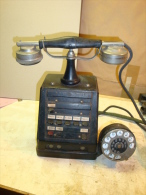 ANTIQUE TELEPHONE APPARATUS MADE BY AKTIESELSKAPET ELEKTRISK BUREAU - Telefoontechniek