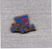 Pin´s  Sport  Automobile  F 1, Club  IGOL  Signé  Arthus  Bertrand - F1