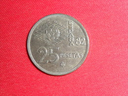 25 Pesetas /Espagne De 1980 Avec 81* Dans L'étoile;/TTB+ - 25 Peseta