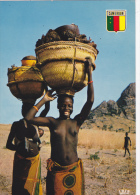 AFRIQUE CENTRALE,africa,CAMEROON, CAMEROUN,ancienne Colonie Allemande,fille,fillette, Girl,retour Du Marché,équilibriste - Kamerun