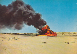 SAUDI ARABIA,ARABIE SAOUDITE,DHAHRAN OIL EXPLORATION,PUIT DE PETROLE  EN FEU Dans Le Désert - Arabie Saoudite