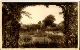 U.K. Harrogate, Royal Hall Gardens, Old Postcard, Beautiful Condition - Harrogate