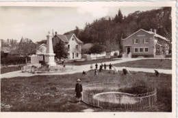 CPSM - VIRIVILLE (38) - Place Du Monument Aux Morts Et La Poste - Viriville