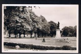 RB 963 - 1949 Raphael Tuck Real Photo Postcard - The Park & Statue - Gloucester - Gloucester