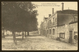 LISTRAC Place De L'Hôtel De Ville Et Ses Ombrages (Guillier) Gironde (33) - Margaux