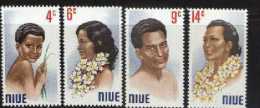 NIUE 1971 MNH Stamps Portraits 120-123 # 2138 - Niue