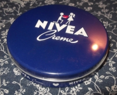 NIVEA BOX - Love Nivea Creme, 75 Ml, For Croatian / Slovenian Market - Dosen