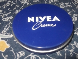 NIVEA BOX , 30 Ml, For Croatian / Slovenian Market - Boîtes