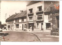 ORGEVAL  Place De L église, RESTAURANT DE LA PLACE    ETAT !! - Orgeval