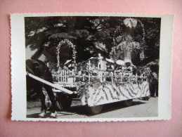 CARTE PHOTO VIBRAYE  FETE  EN 1953 - Vibraye