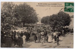 St HILAIRE-des-LOGES : Le Champ De Foire Un Jour De Foire - Saint Hilaire Des Loges