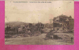 VILLERS BRETONNEUX   -   * L'AVENUE DE LA GARE APRES LE BOMBARDEMENT 1915/18 *    -   Verlag : J. DUCHAUSSOY-  N° 7 - Villers Bretonneux