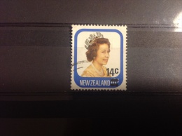 Nieuw-Zeeland - Koningin Elizabeth II Met Opdruk 1979 - Oblitérés