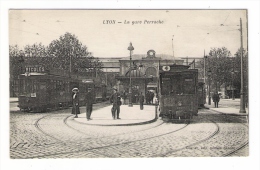 RHÔNE  /  LYON  /  LA  GARE  DE  PERRACHE  ( Tramways, Publicité "ALCOOL  DE  MENTHE  RICQLÈS" ) /  Edit.  CARRIER - Strassenbahnen