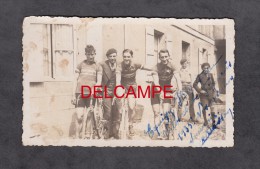 Photo Ancienne - FIGEAC ( Lot ) - Cyclistes De L'équipe Helyett Du Vélo Club Figeacois - 1935 - Radsport