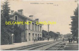 86 // VIVONNE   La Gare   Vue Intérieure JSD - Vivonne