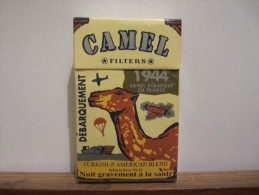 PAQUET VIDE 1944 CAMEL DEBARQUE EN FRANCE - Etuis à Cigarettes Vides