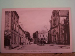 MOURMELON-LE-GRAND (MARNE) LES EGLISES. RUE DU MARECHAL JOFFRE. - Mourmelon Le Grand