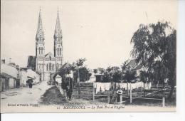 Machecoul Le Petit Pre Et L Eglise - Machecoul