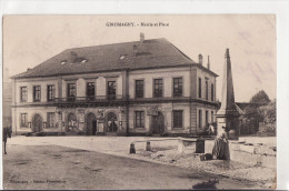 GIROMAGNY, Mairie Et Place - 1905 ( Lavandière Dans La Fontaine  Au Premier Plan ) - Giromagny