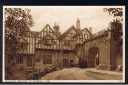 RB 969 - Early Postcard - Entrance To Cathedral Close - Winchester Hampshire - Winchester