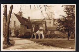 RB 969 - Early Postcard - Deanery & Cathedral - Winchester Hampshire - Winchester