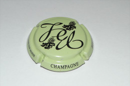 Belle Capsule De Champagne - BERTRAND LAPIE - Verzamelingen