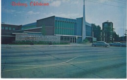 Bethany OK Oklahoma, Nazarene Church & College, Auto C1950s Vintage Postcard - Andere & Zonder Classificatie