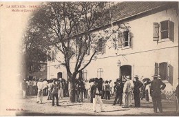 CPA TRES RARE LA REUNION ST PAUL MAIRIE ET CONSCRITS  TRES BELLE ANIMATION - Saint Paul