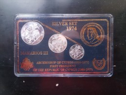 Cyprus 1974 MAKARIOS III 3 Silver Medals 3,6,12 Pounds UNC In Hard Plastic Case - Ohne Zuordnung