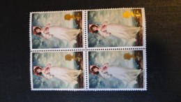 Grande Bretagne 1968  Scott N° 569 En Bloc De 4 * - Unused Stamps