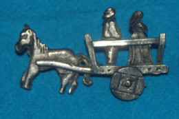 BROCHE En ARGENT CHARIOT PAYSAN ANE CHEVAL Rentrant Des Champs - Brochen